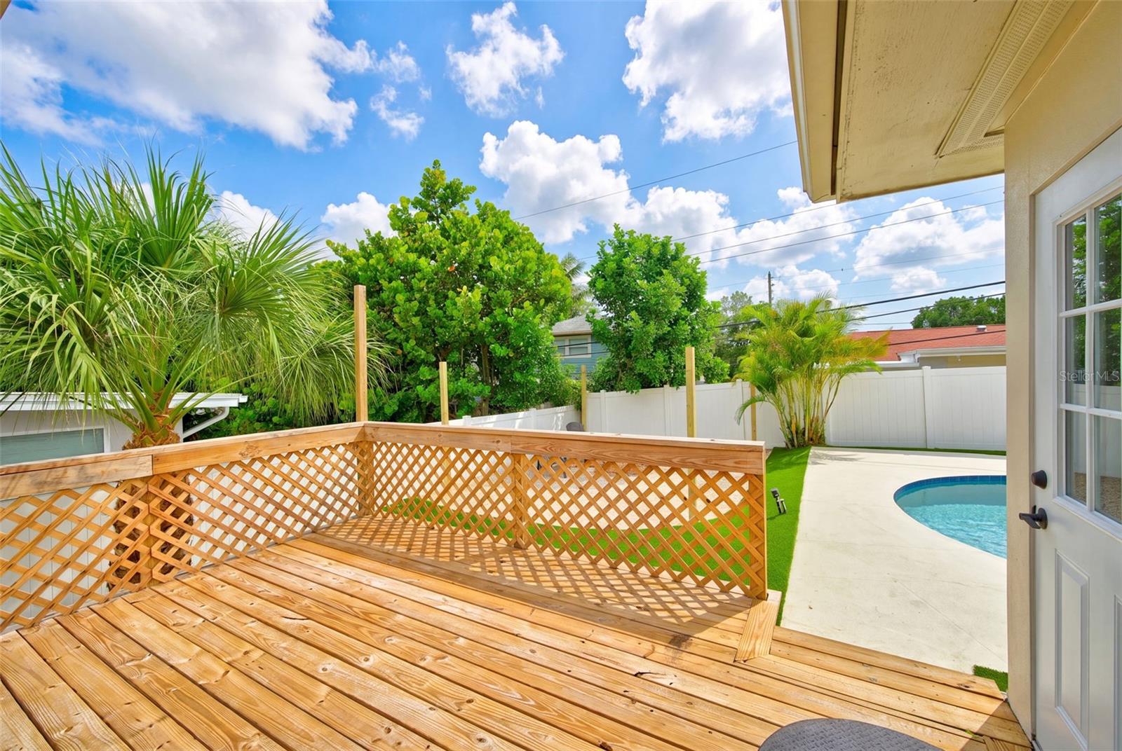 HARBOR HILLS - Residential