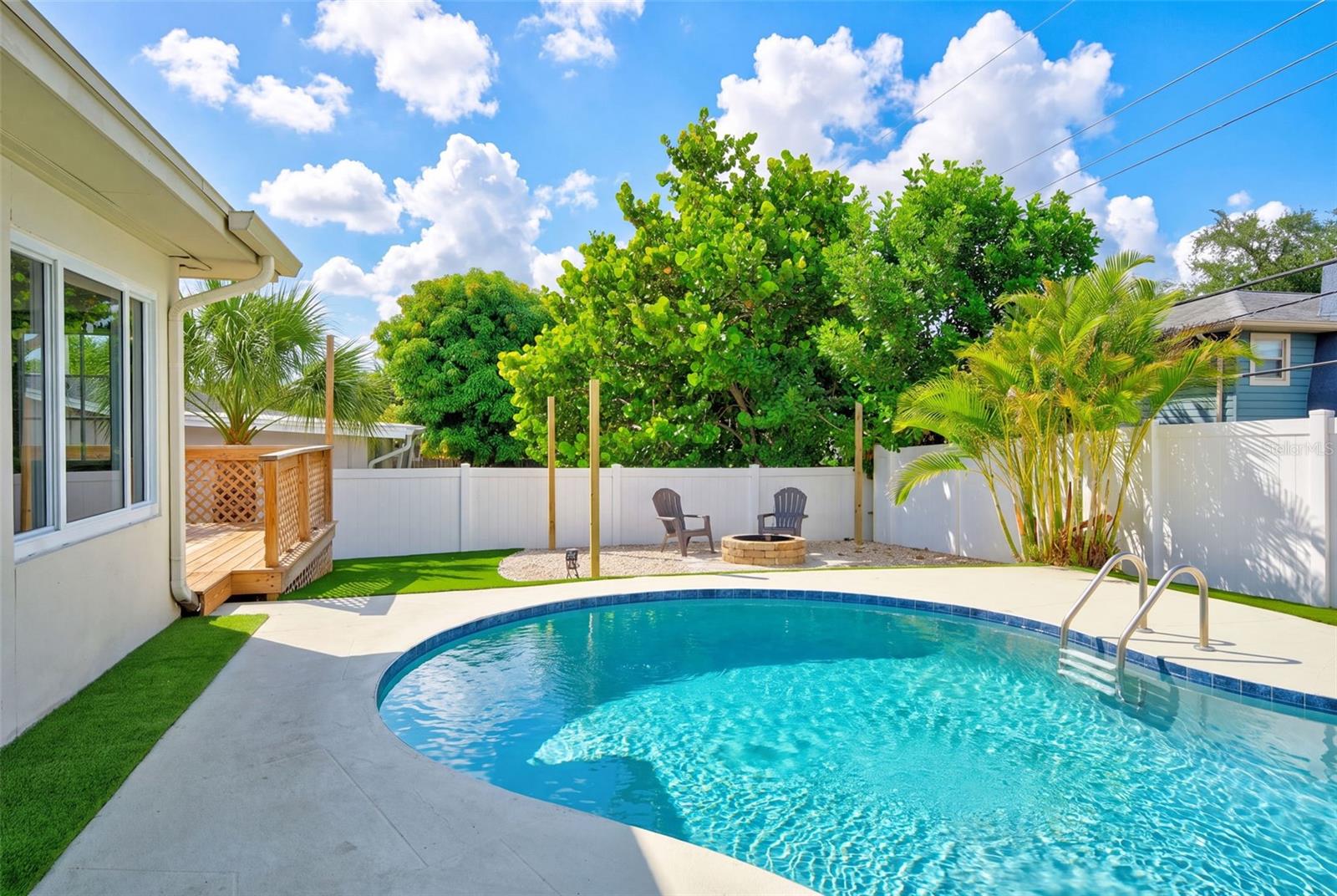 HARBOR HILLS - Residential