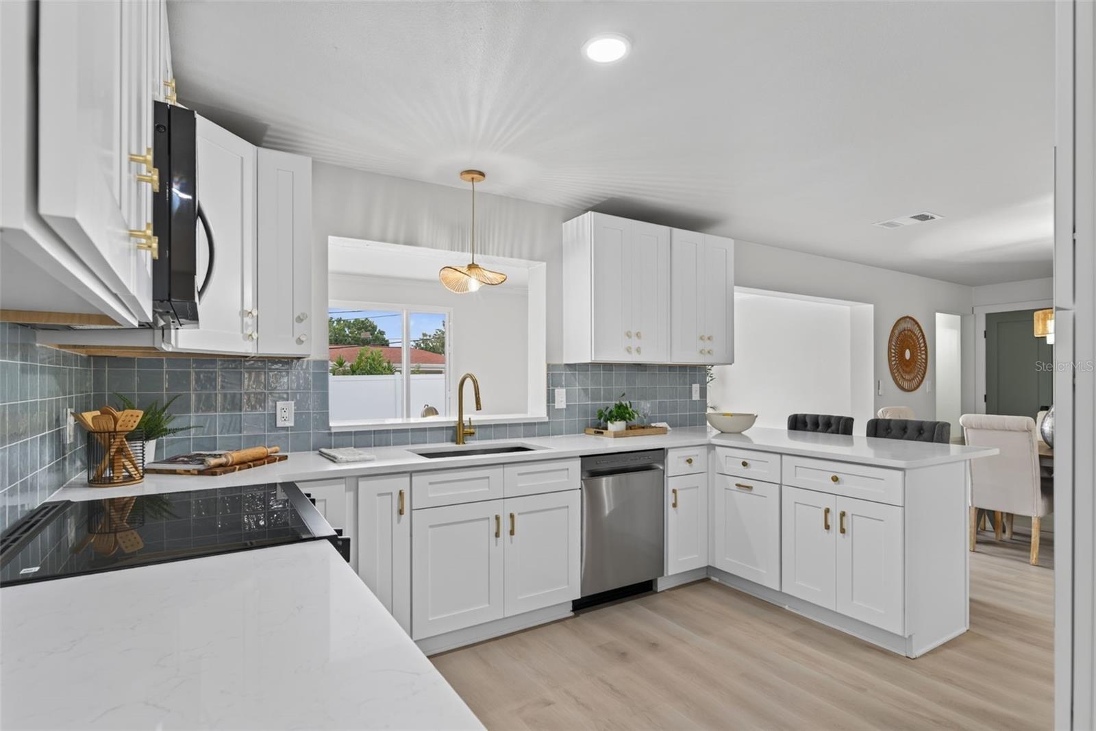 HARBOR HILLS - Residential