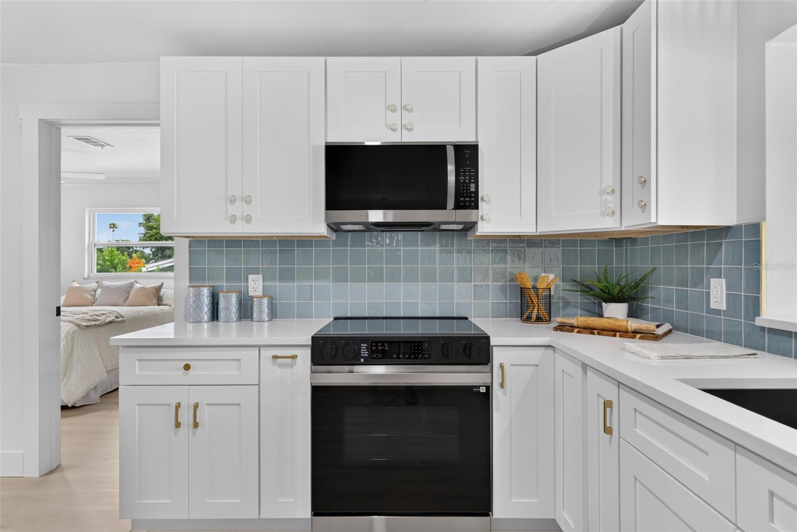 HARBOR HILLS - Residential