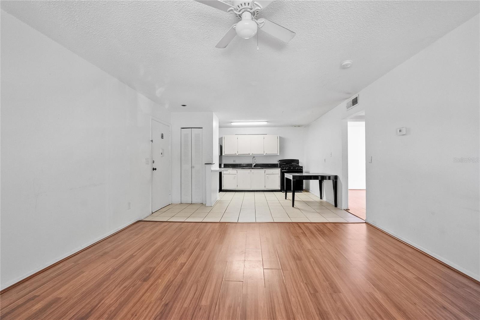 SUMMIT HOUSE - Residential