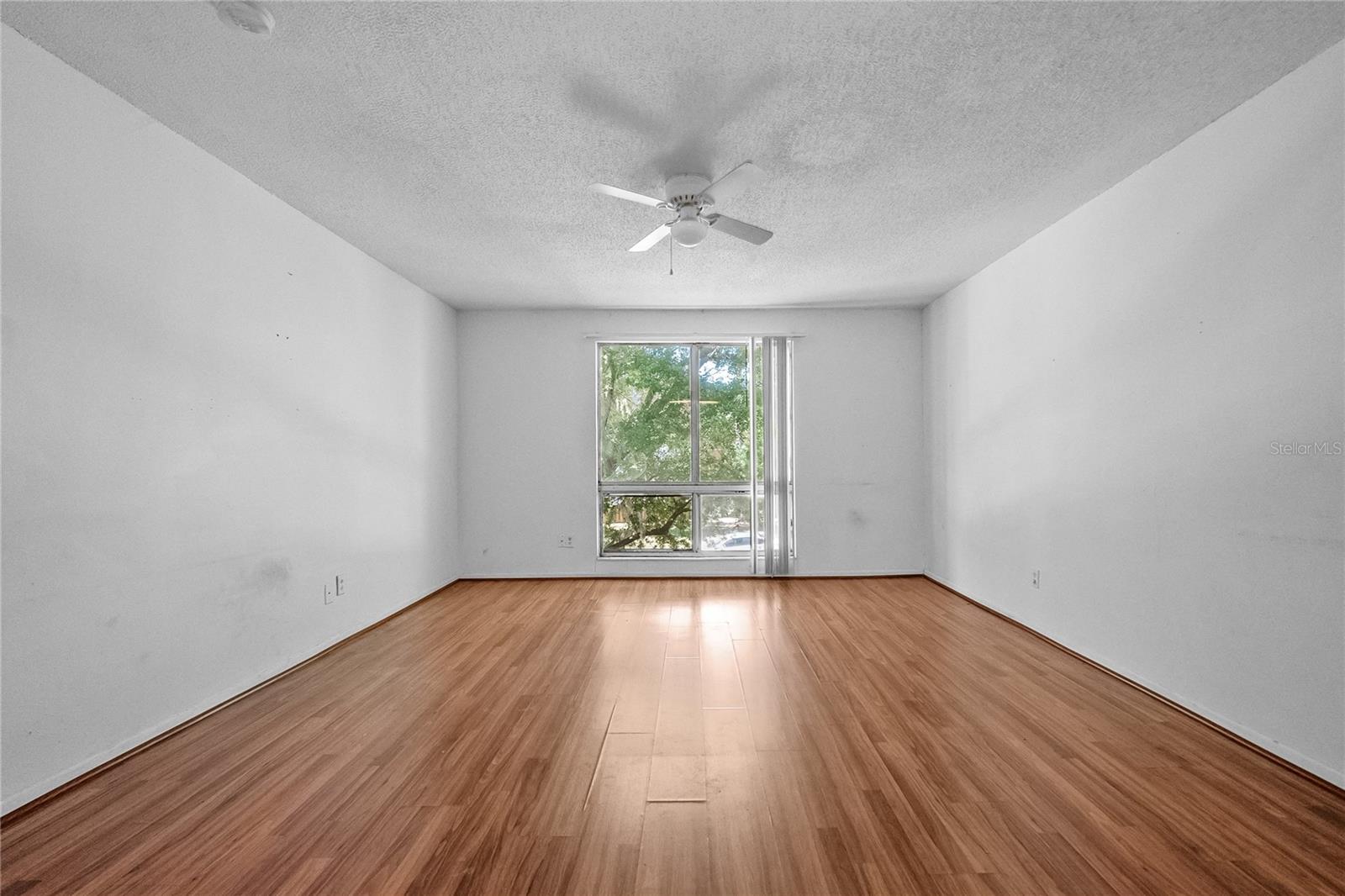 SUMMIT HOUSE - Residential