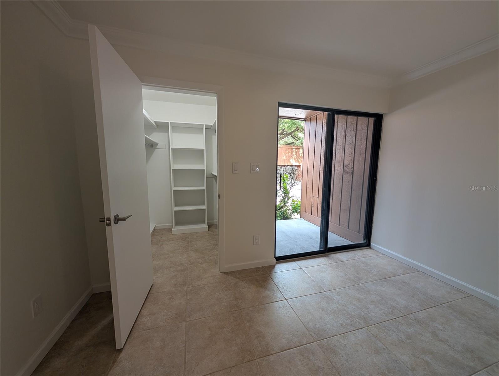 ONE THOUSAND OAKS REP - Residential