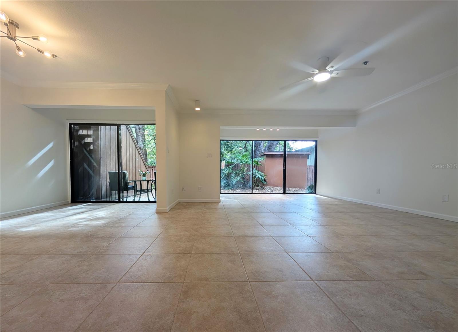ONE THOUSAND OAKS REP - Residential