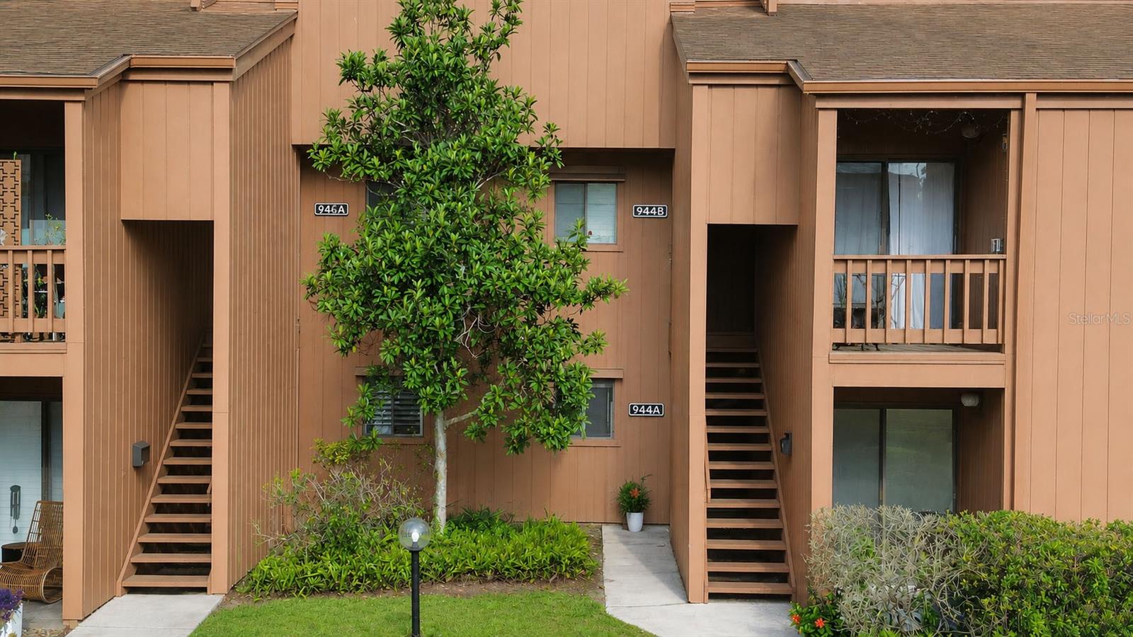 ONE THOUSAND OAKS REP - Residential