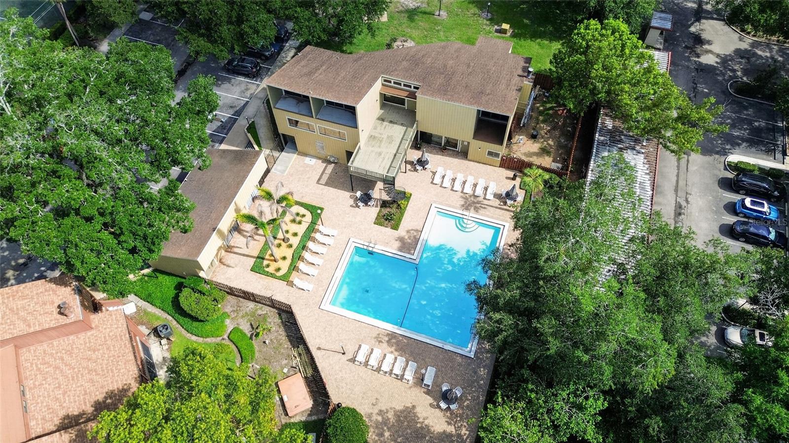 ONE THOUSAND OAKS REP - Residential