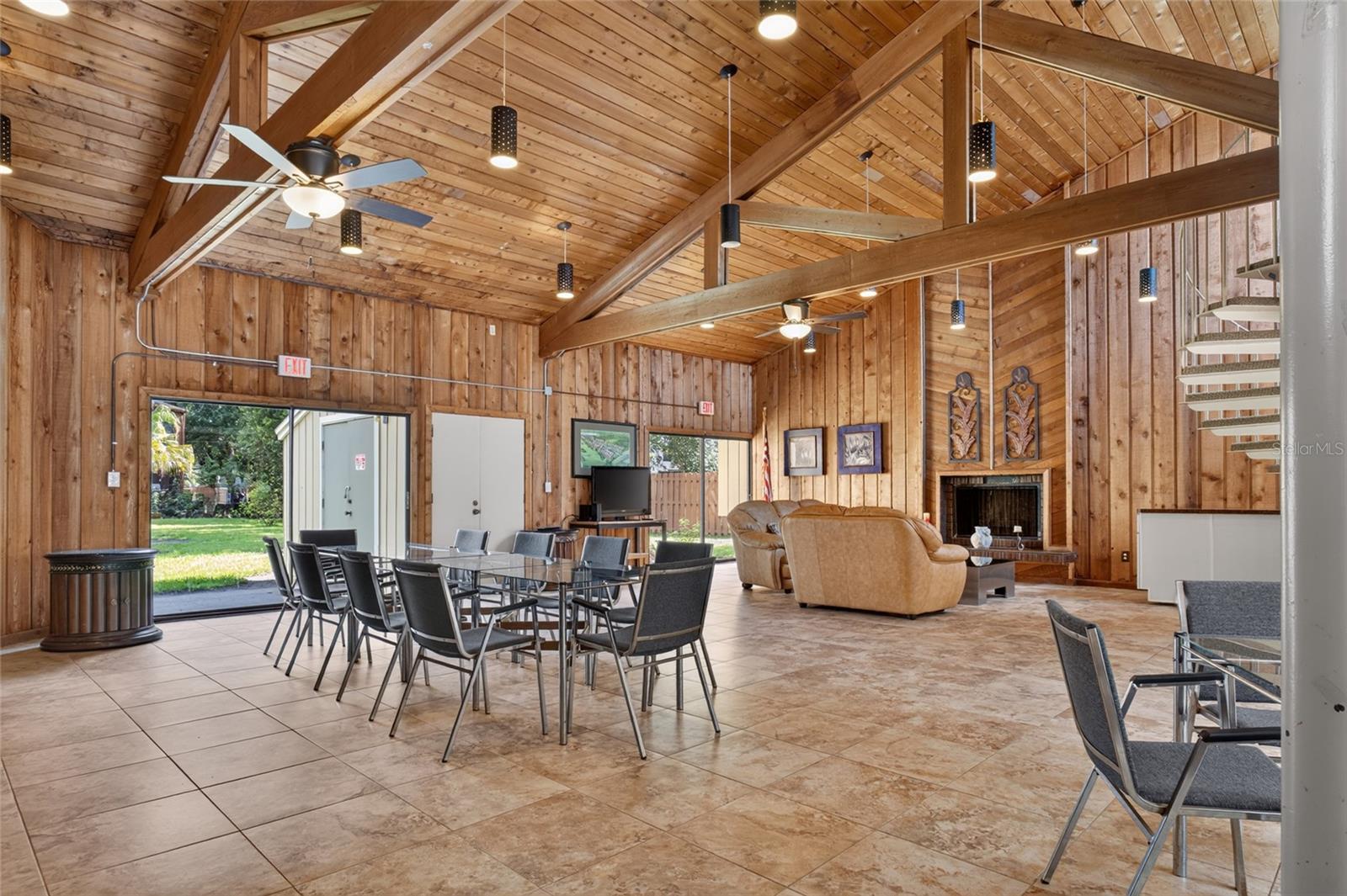 ONE THOUSAND OAKS REP - Residential