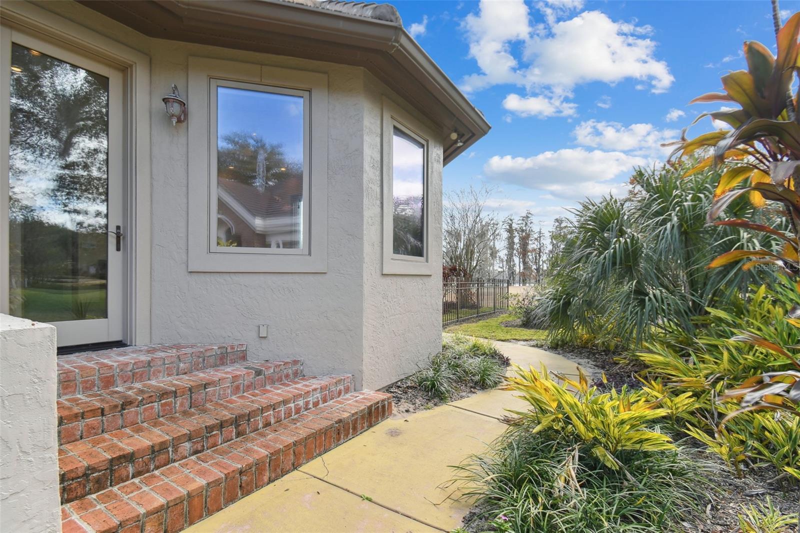 ISLEWORTH - Residential