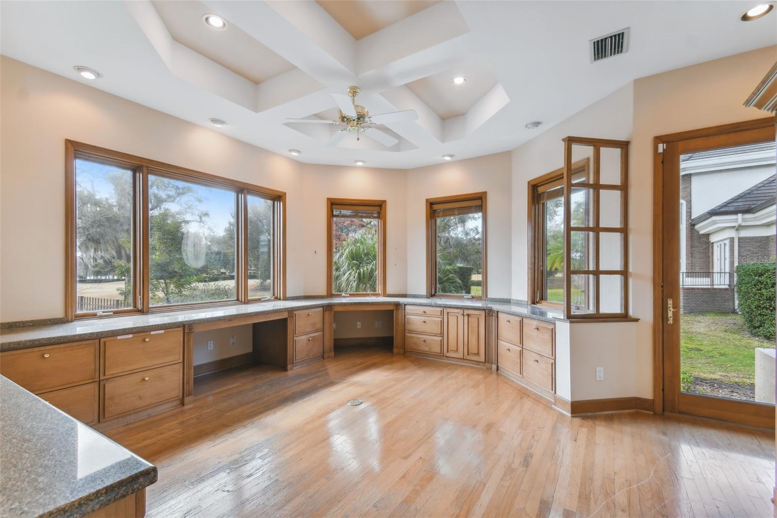ISLEWORTH - Residential