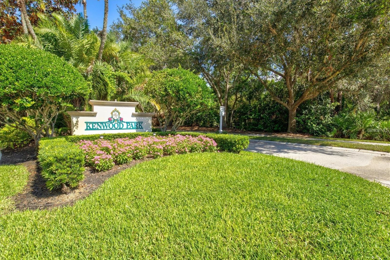 UNIVERSITY PARK COUNTRY CLUB - Residential