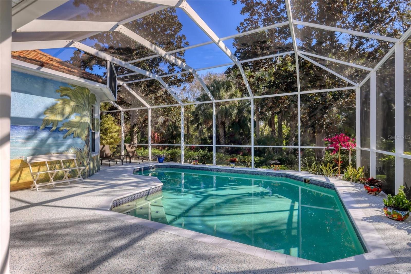 UNIVERSITY PARK COUNTRY CLUB - Residential