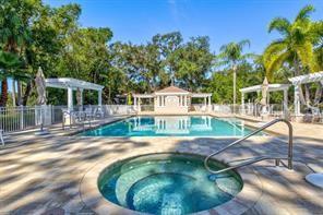 UNIVERSITY PARK COUNTRY CLUB - Residential
