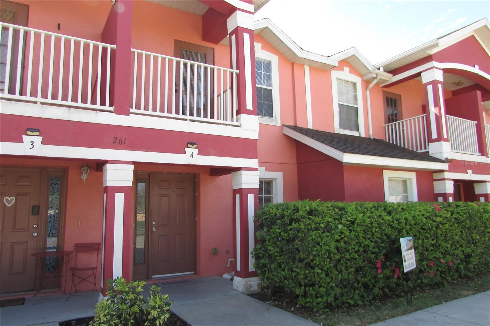 AUTUMN LANE TWNHMS CONDO - Residential