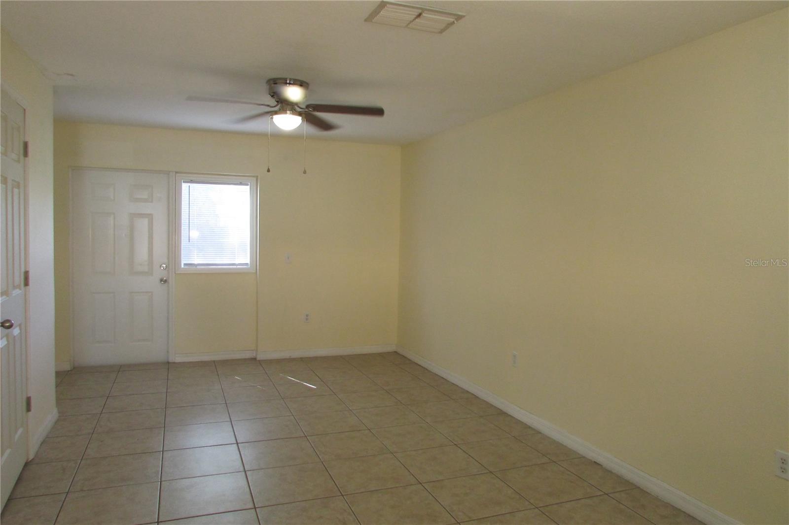 AUTUMN LANE TWNHMS CONDO - Residential