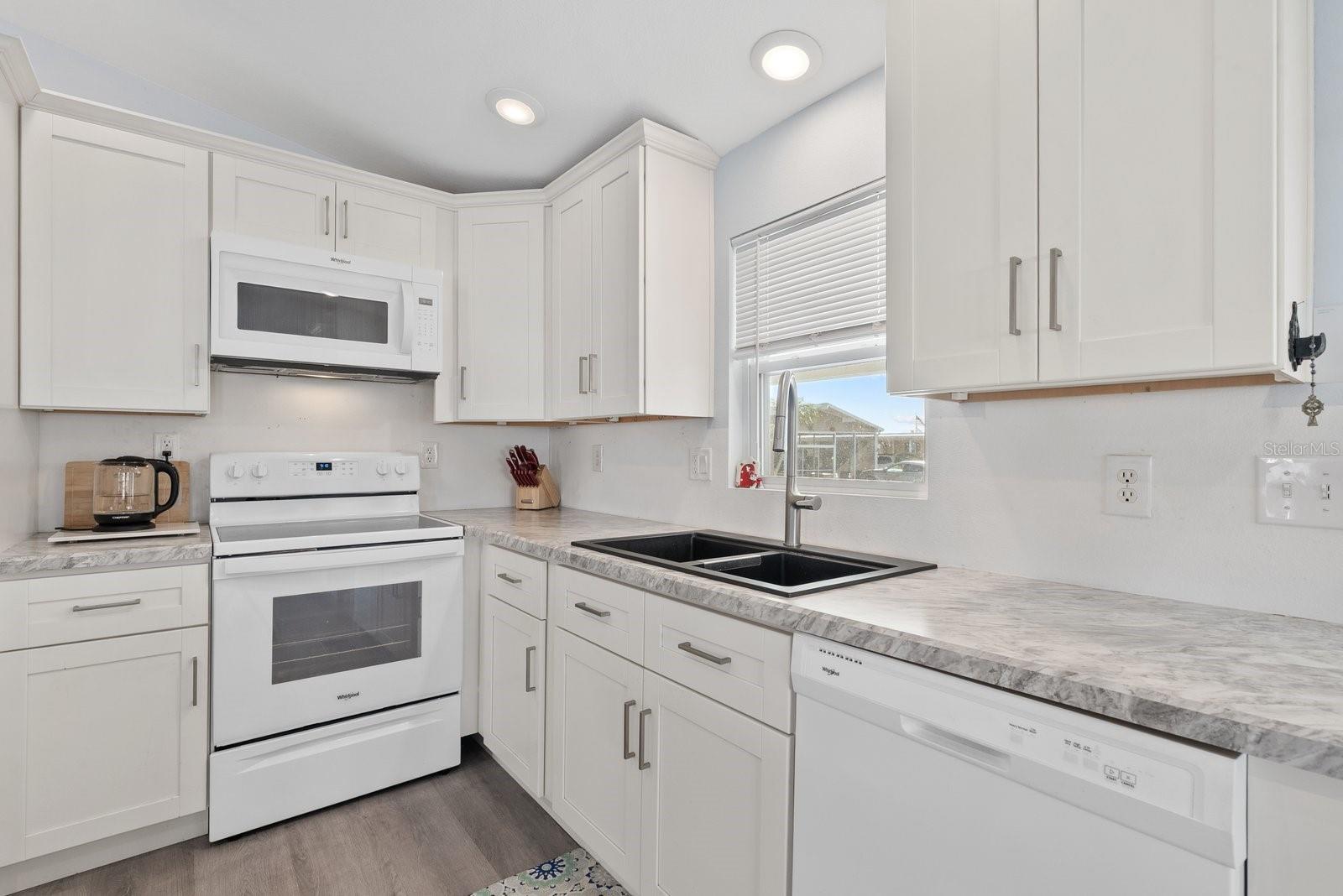 HARBOR COVE - Residential