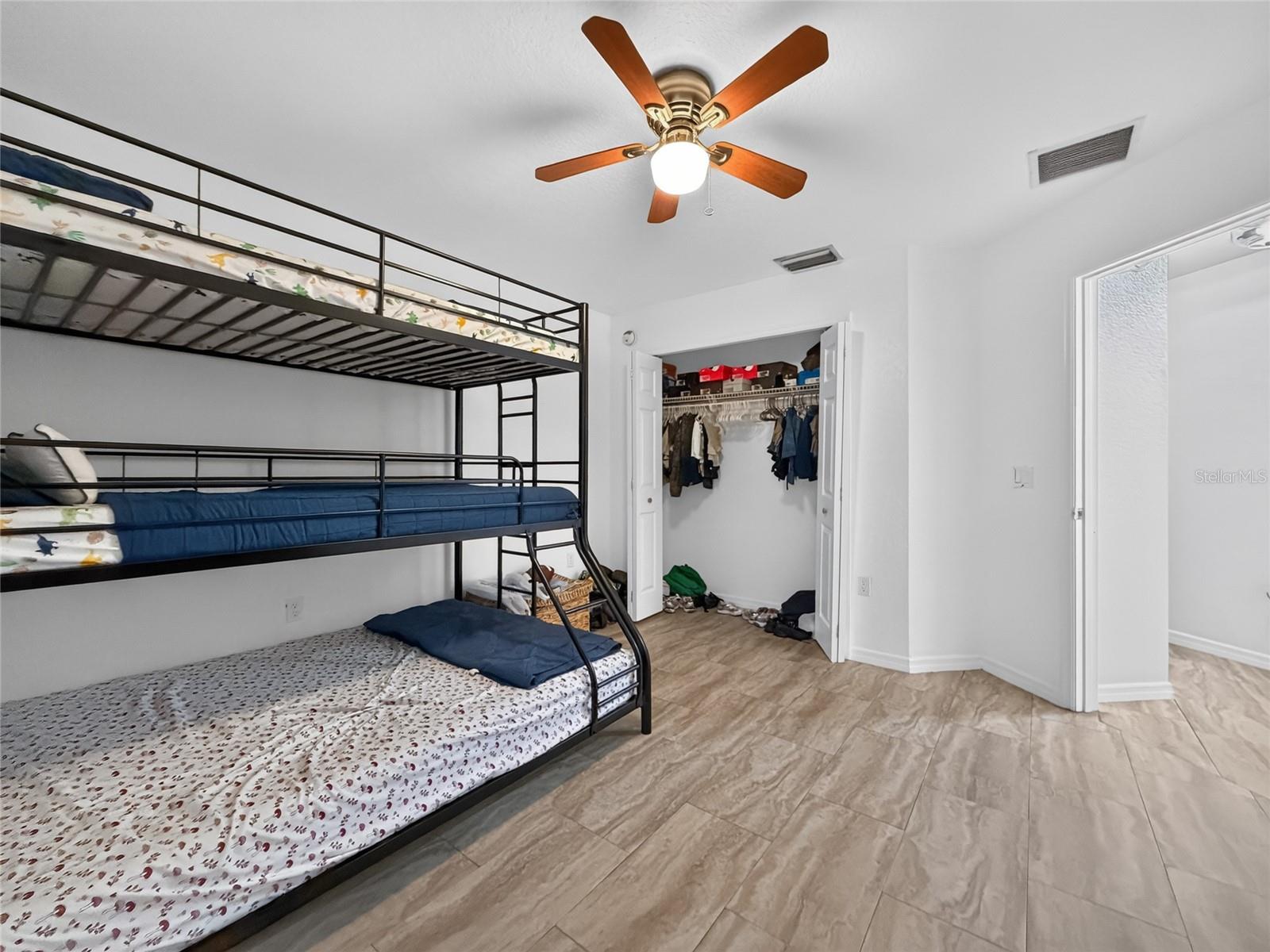 MARION OAKS UN #12 - Residential