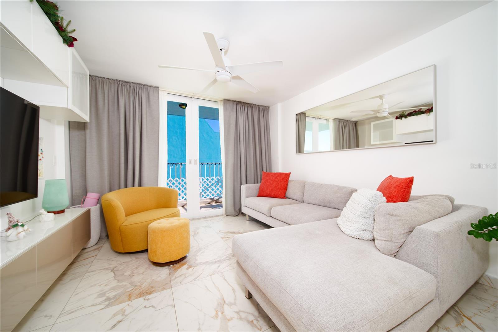 Stunning 1 Bedroom Beachfront Apartment in Isla Verde!

Discover your dream beachfront living in this beautifully remodeled 1-bedroom, 1-bath apartment situated right on Isla Verde Beach! Enjoy breathtaking ocean views from your private balcony, where you can relax and unwind to the sound of the waves.

Highlighted Features:

Beachfront Location: Steps away from the sandy shore.
Incredible Views: Enjoy panoramic beach views right from your balcony.
Modern Remodel: This apartment has been fully remodeled with contemporary finishes.
Assigned Parking: One designated parking space for your convenience.
Perfect for beach lovers and those seeking a serene lifestyle. Don’t miss the opportunity to make this stunning apartment your home! Contact us today to schedule a viewing!