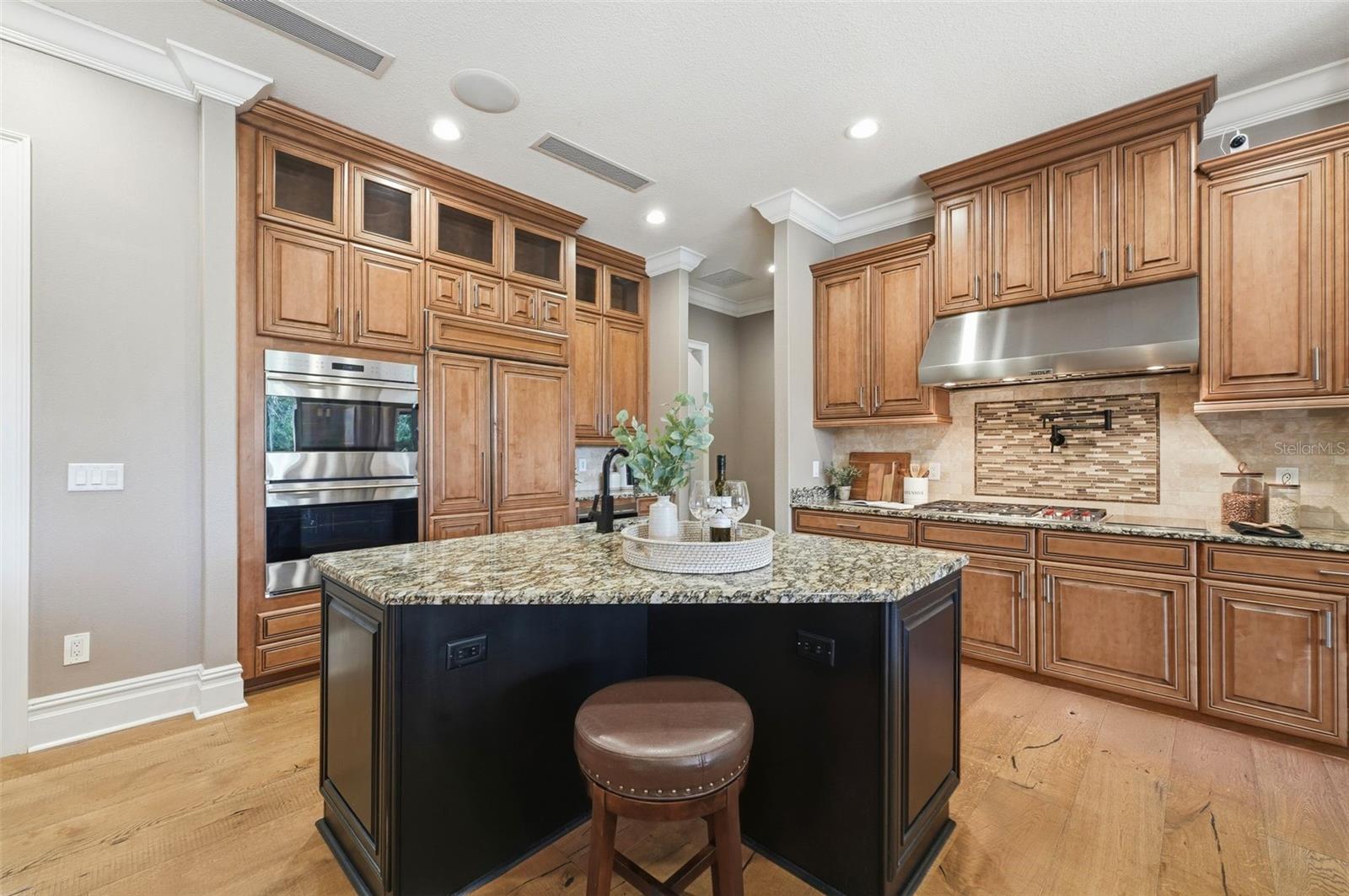 TURNING HAWK RANCH - Residential