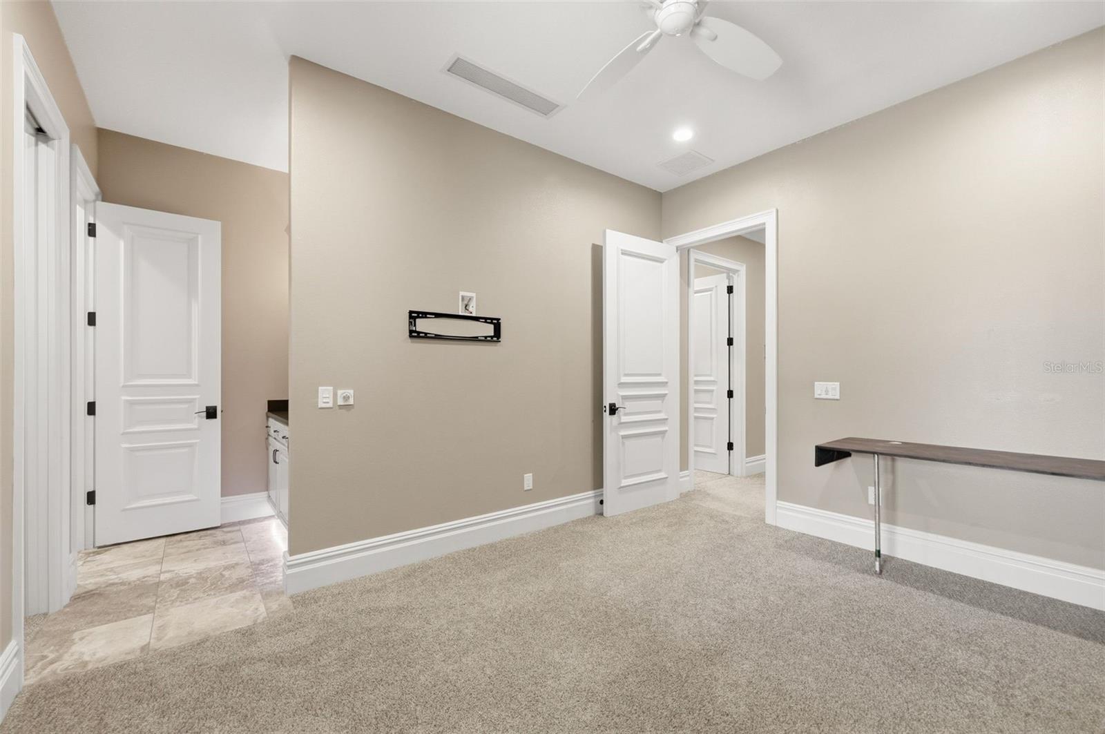 TURNING HAWK RANCH - Residential