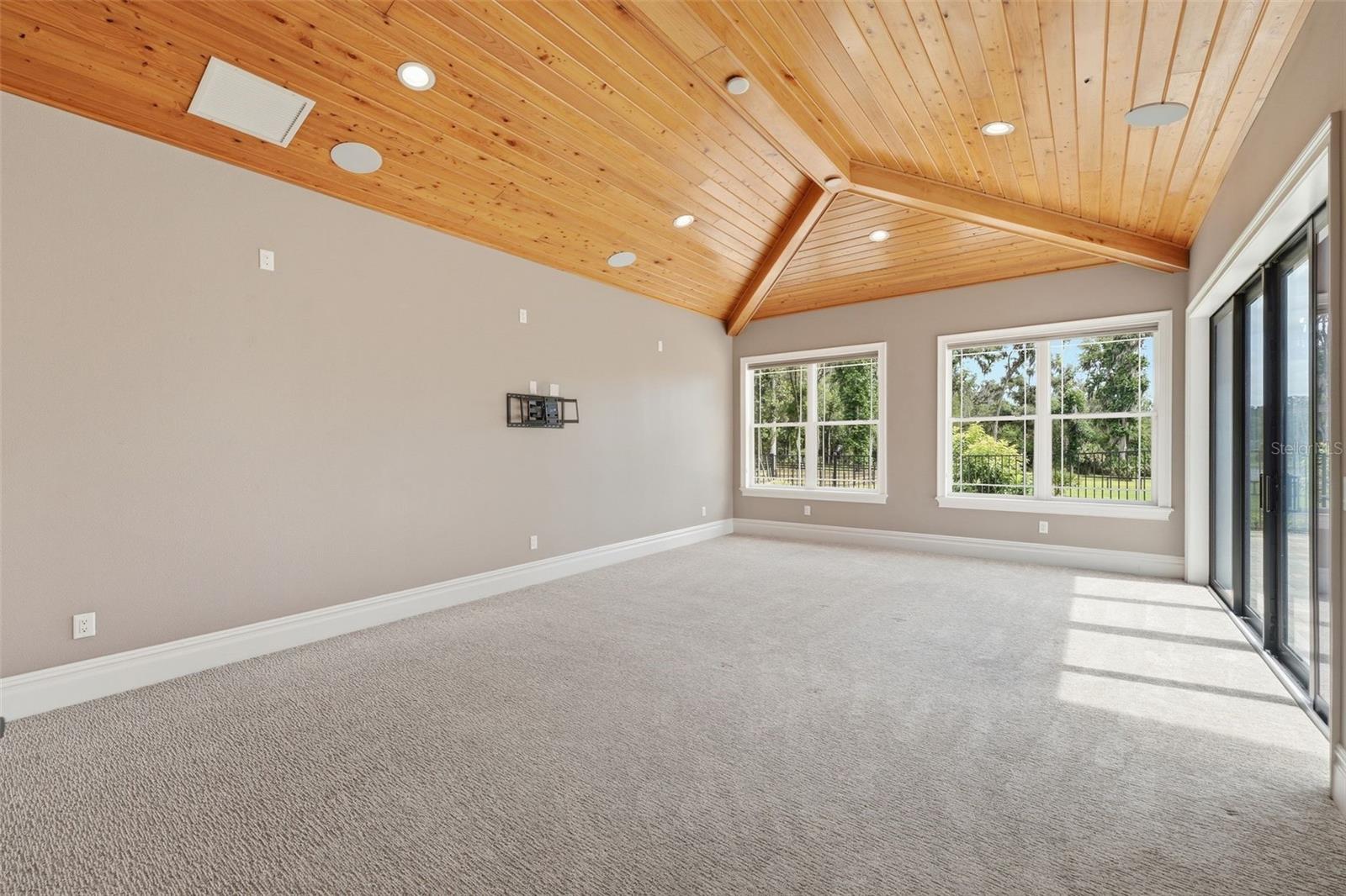 TURNING HAWK RANCH - Residential