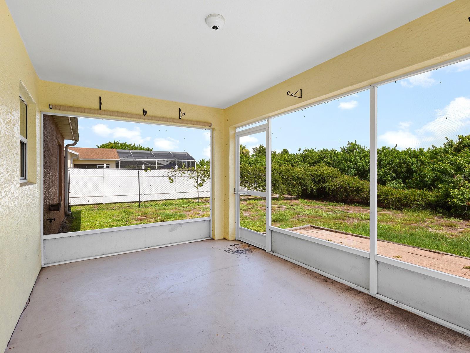 PORT CHARLOTTE SEC72 14294 - Residential