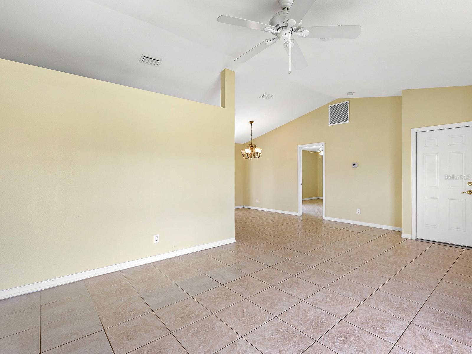 PORT CHARLOTTE SEC72 14294 - Residential