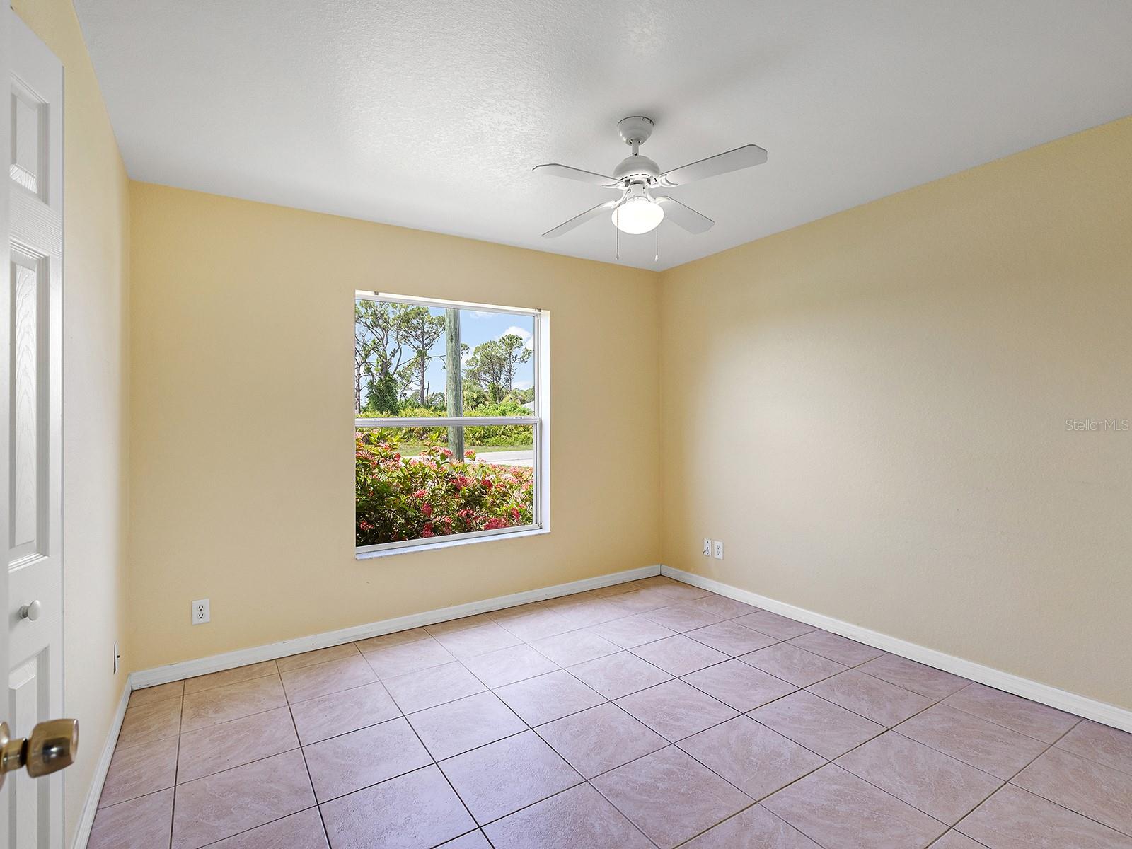 PORT CHARLOTTE SEC72 14294 - Residential