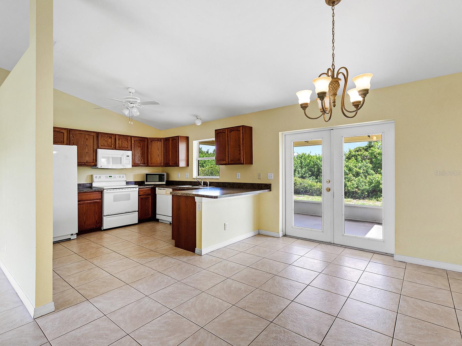 PORT CHARLOTTE SEC72 14294 - Residential