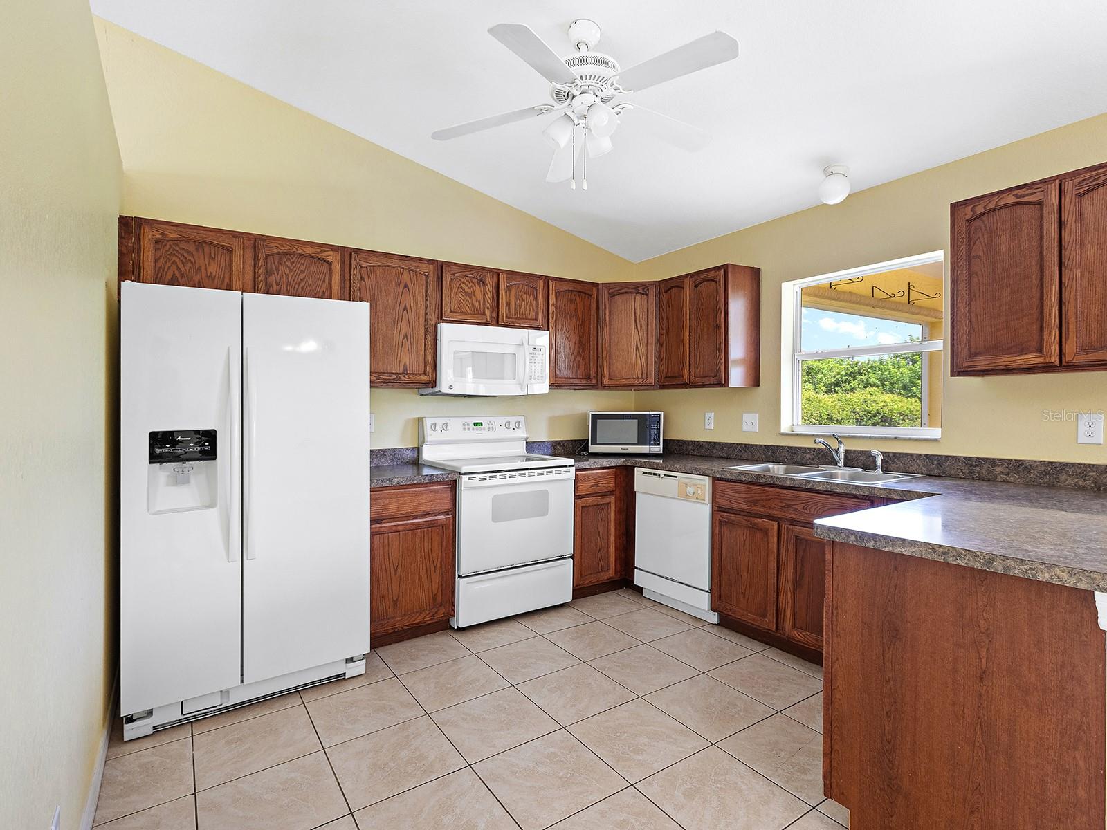 PORT CHARLOTTE SEC72 14294 - Residential