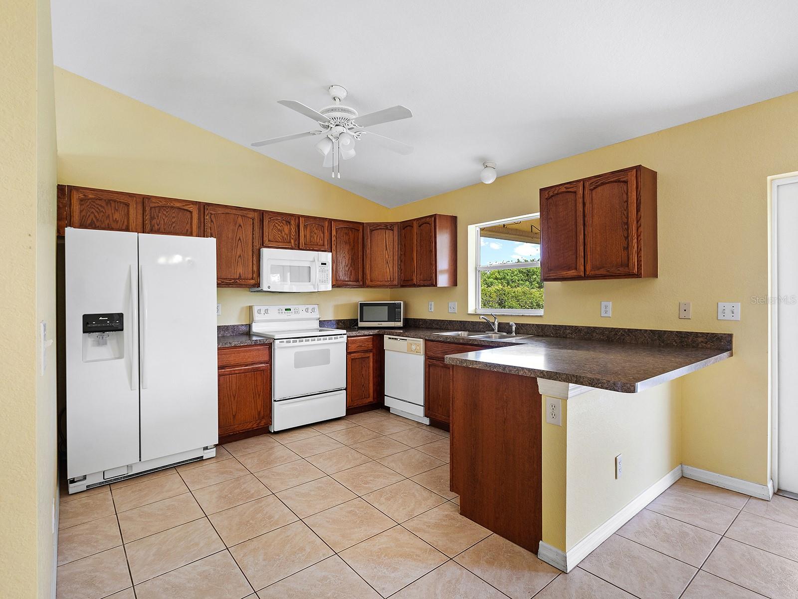 PORT CHARLOTTE SEC72 14294 - Residential