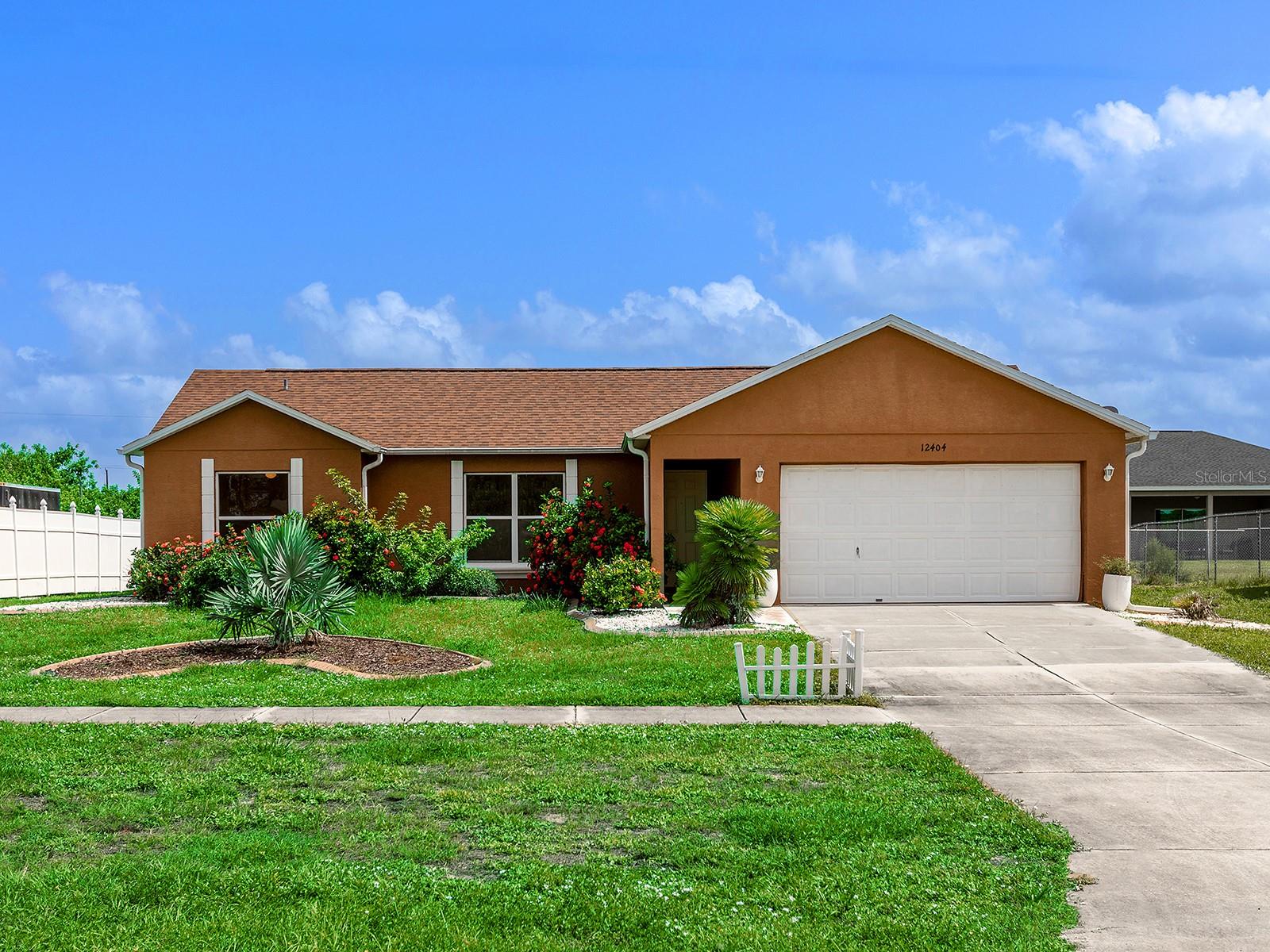 PORT CHARLOTTE SEC72 14294 - Residential