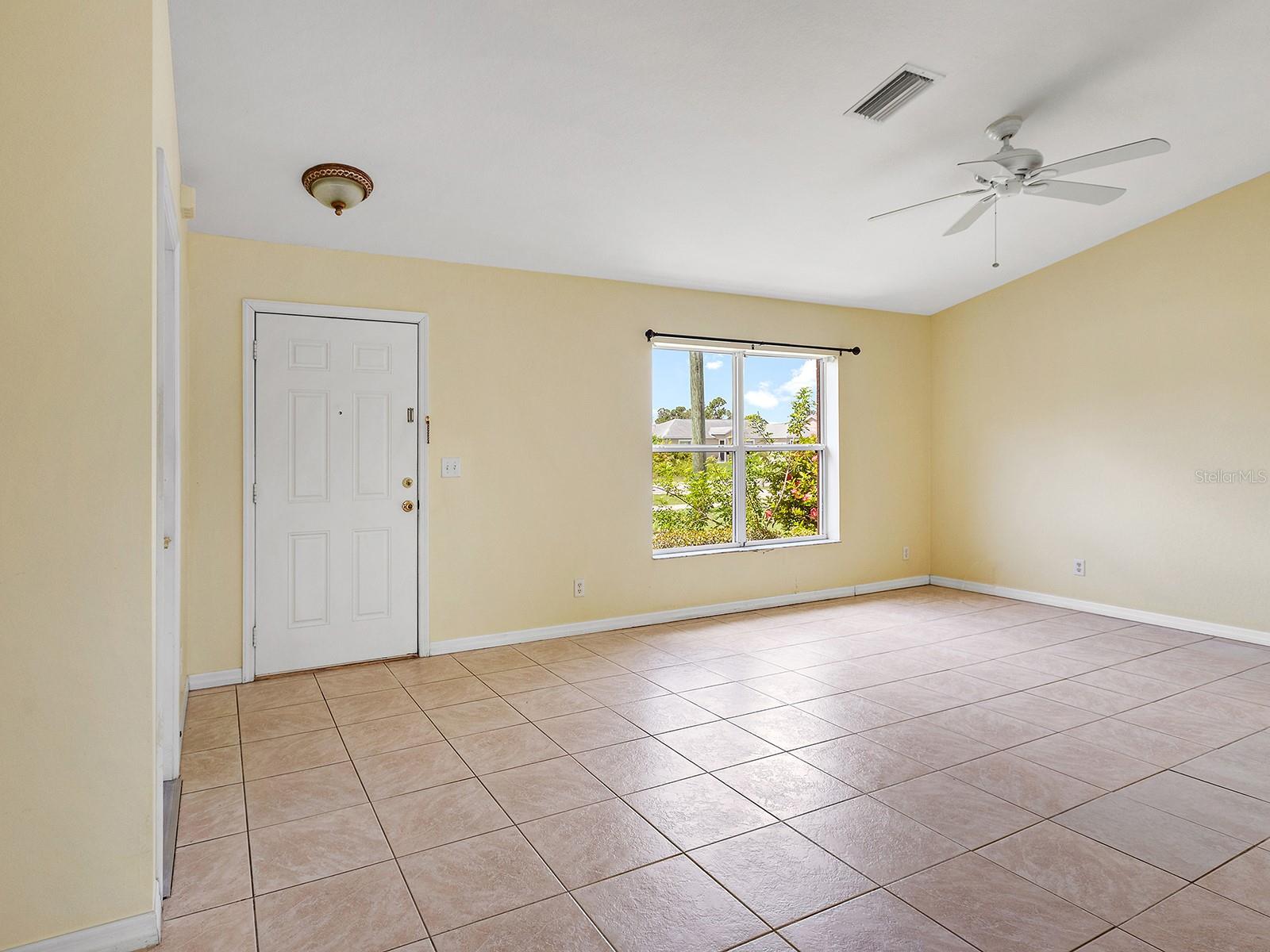 PORT CHARLOTTE SEC72 14294 - Residential