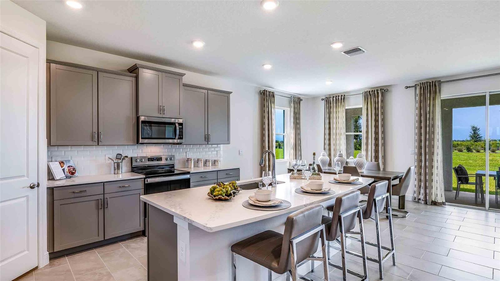 STAR FARMS AT LAKEWOOD RANCH - Residential