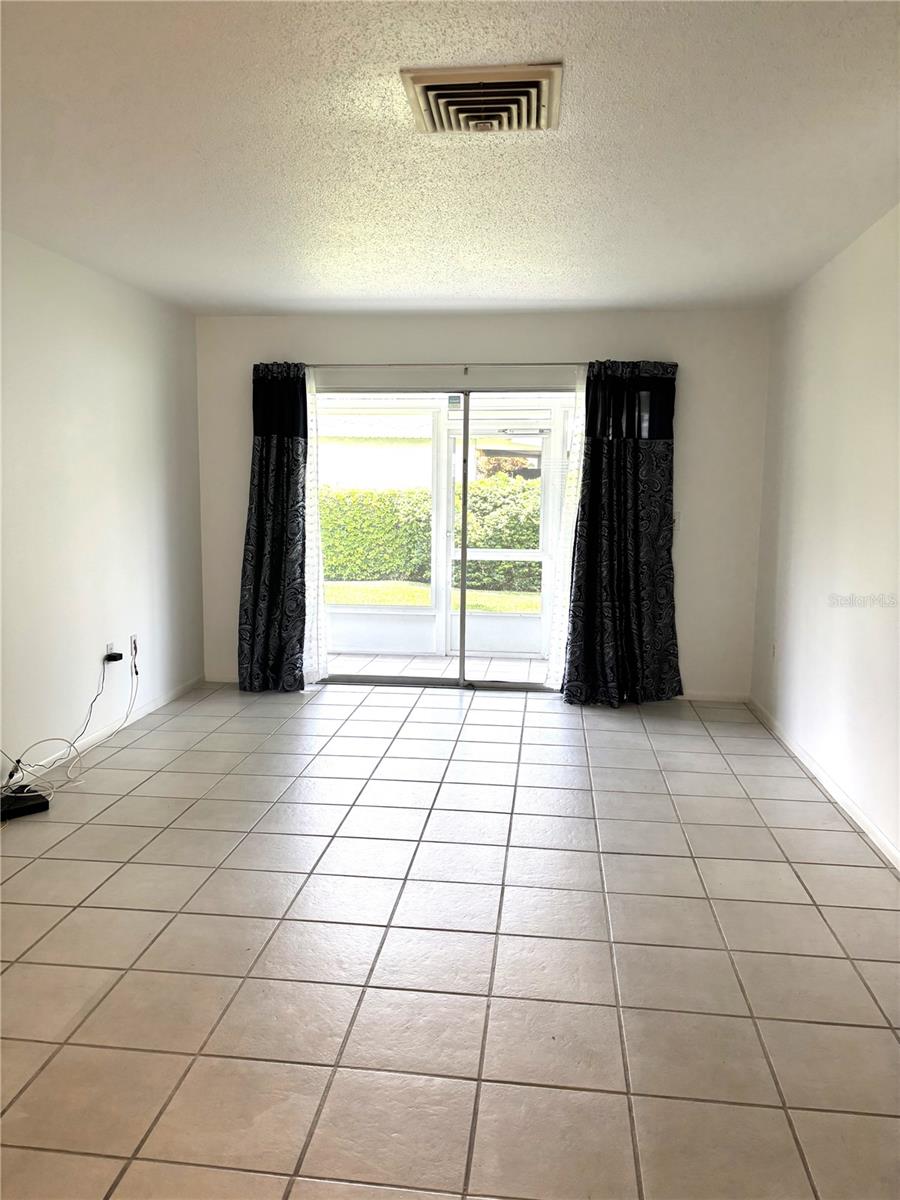 CREEKVIEW - Residential Lease