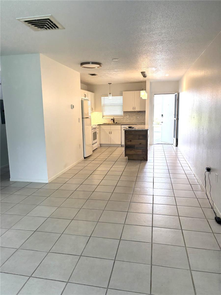 CREEKVIEW - Residential Lease