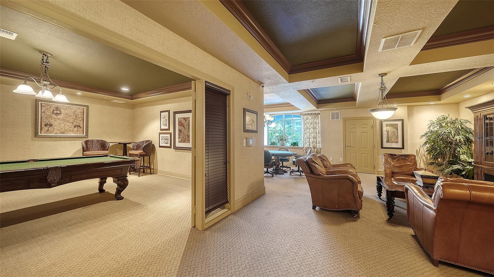 BROADWAY PROMENADE - Residential