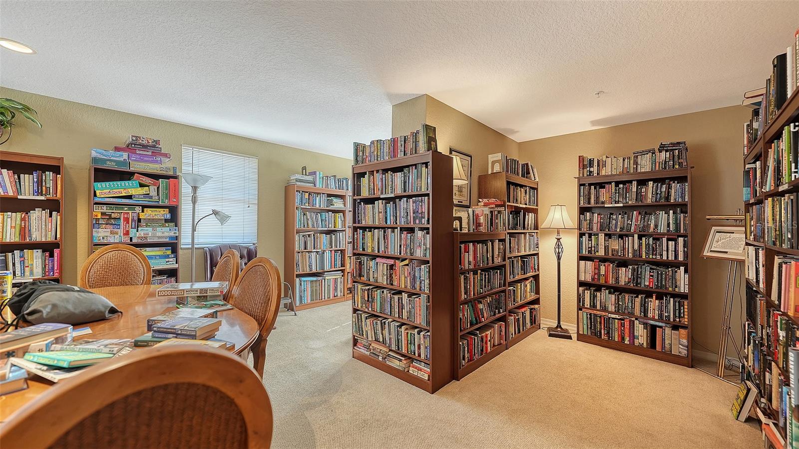 BROADWAY PROMENADE - Residential