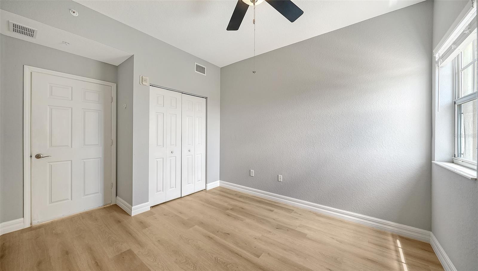 BROADWAY PROMENADE - Residential