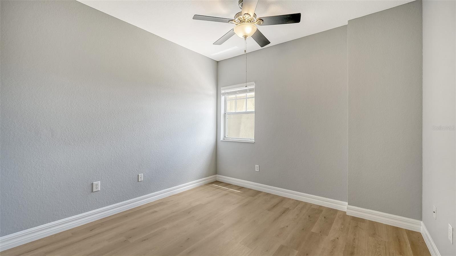 BROADWAY PROMENADE - Residential