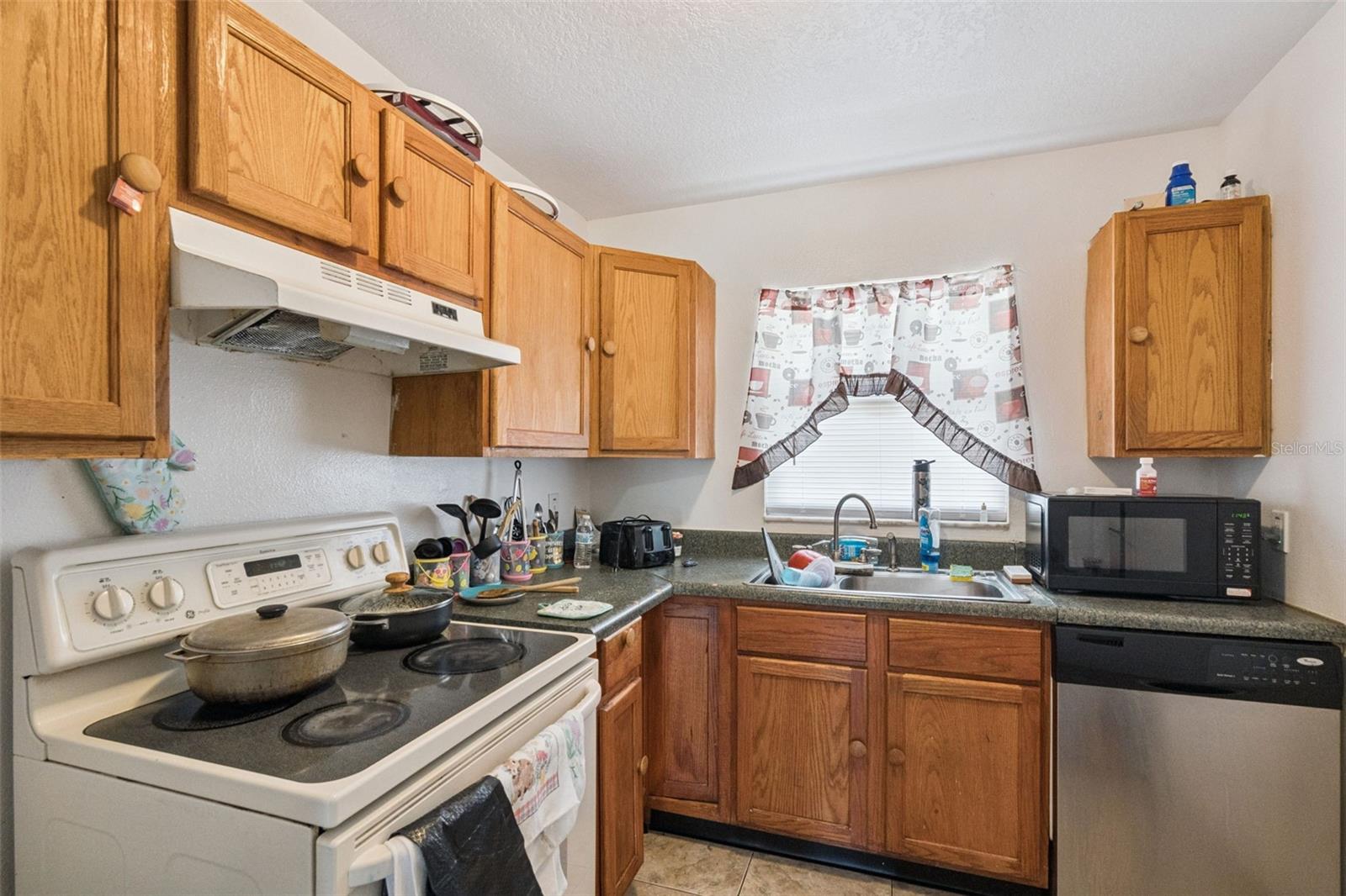 MEADOW COVE - Residential