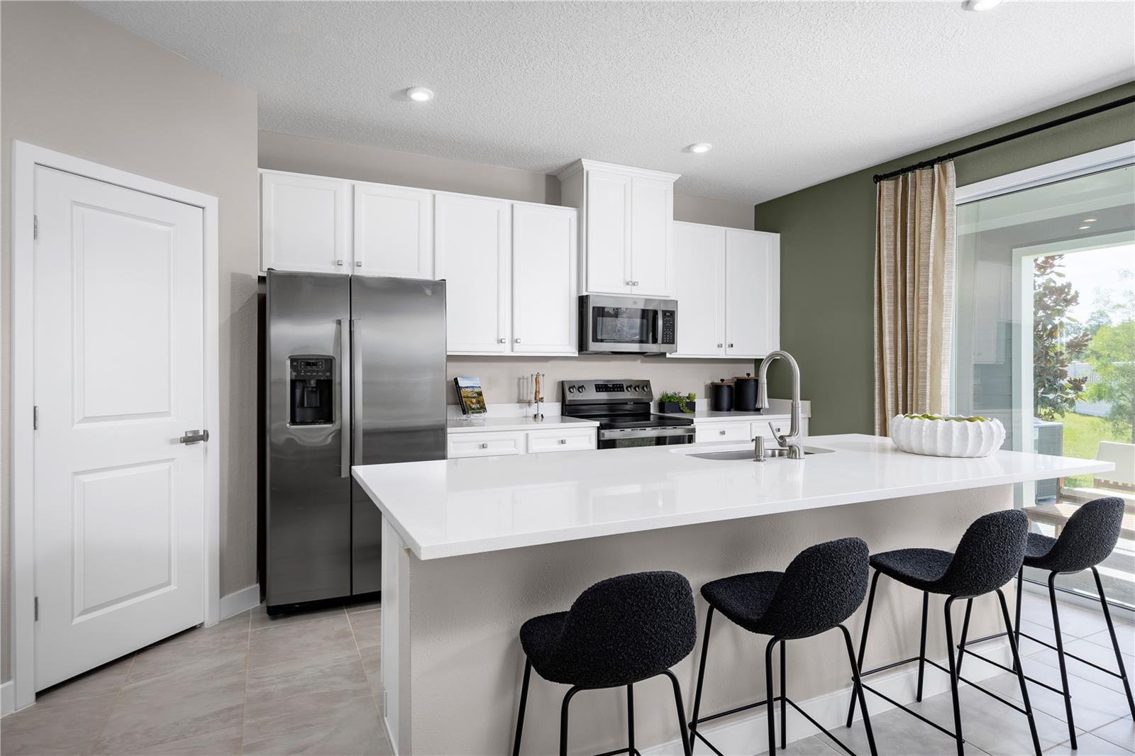 MIRADA TOWNHOMES - Residential