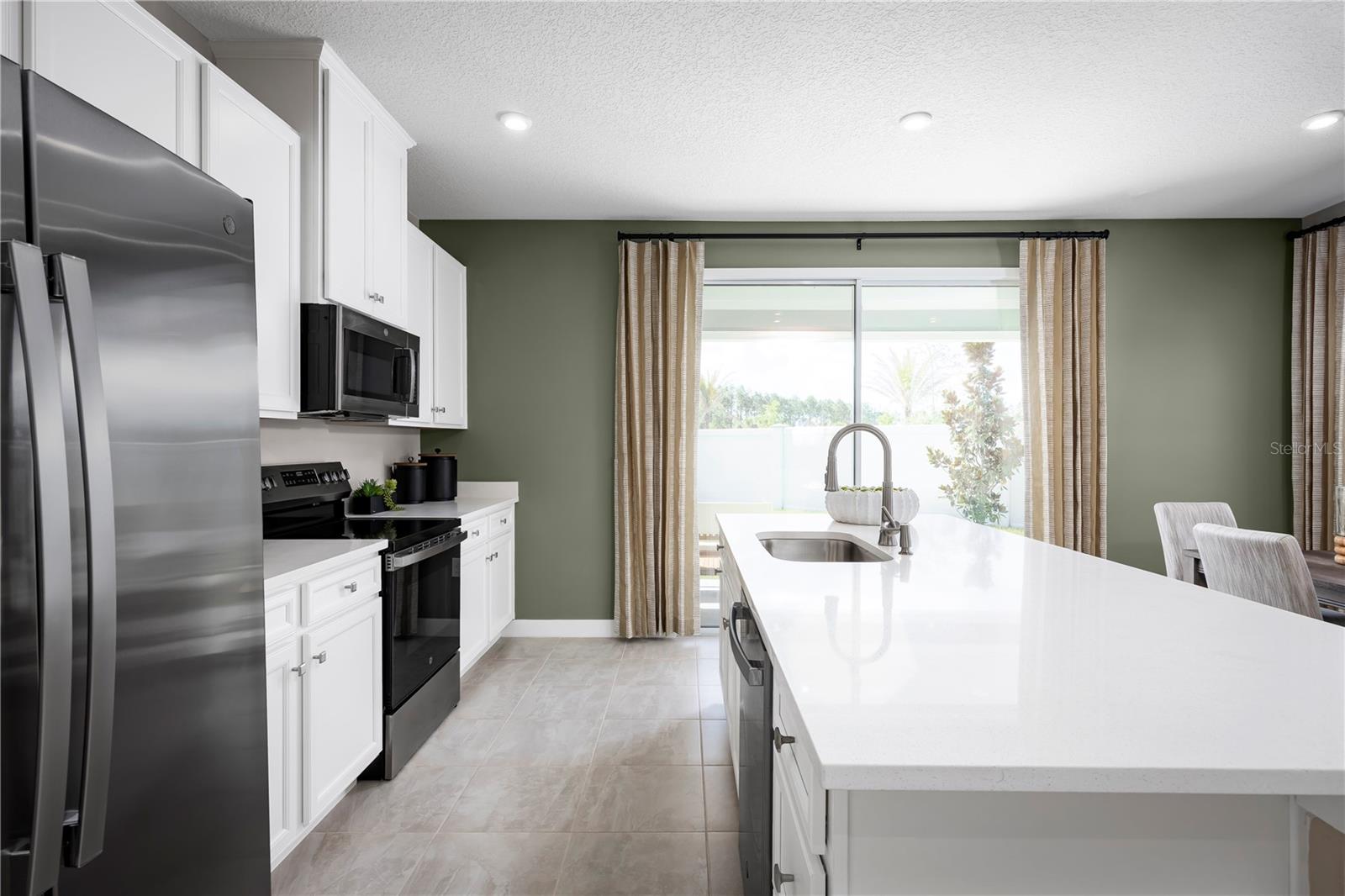 MIRADA TOWNHOMES - Residential