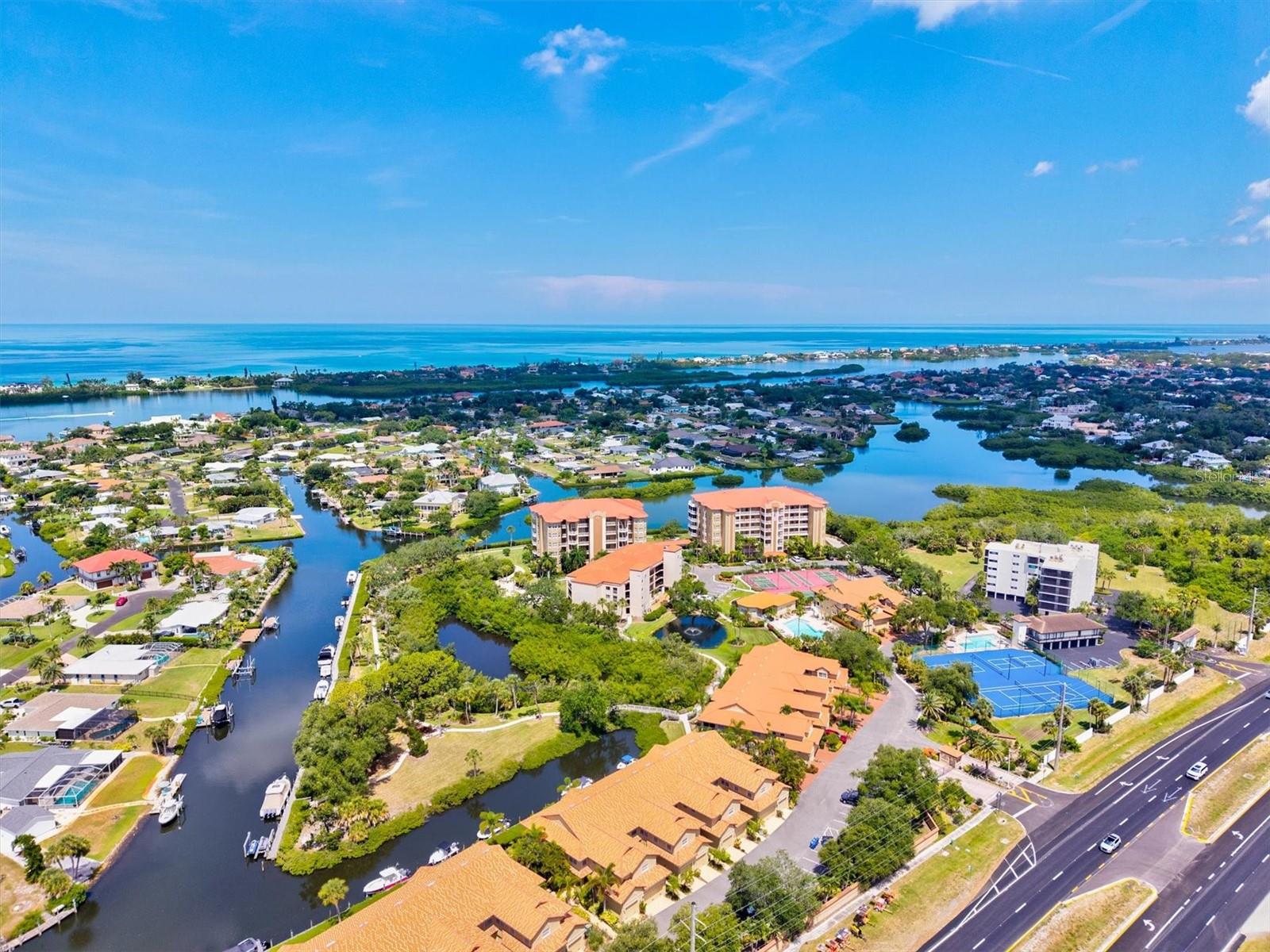 BLACKBURN HARBOR WATERFRONT VILLAS - Residential