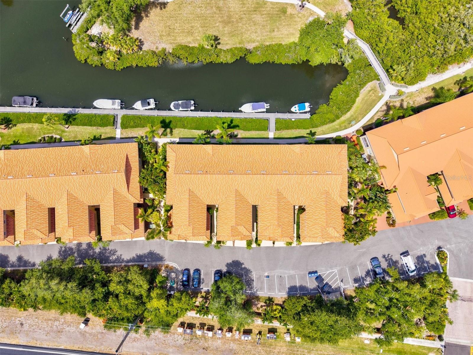 BLACKBURN HARBOR WATERFRONT VILLAS - Residential