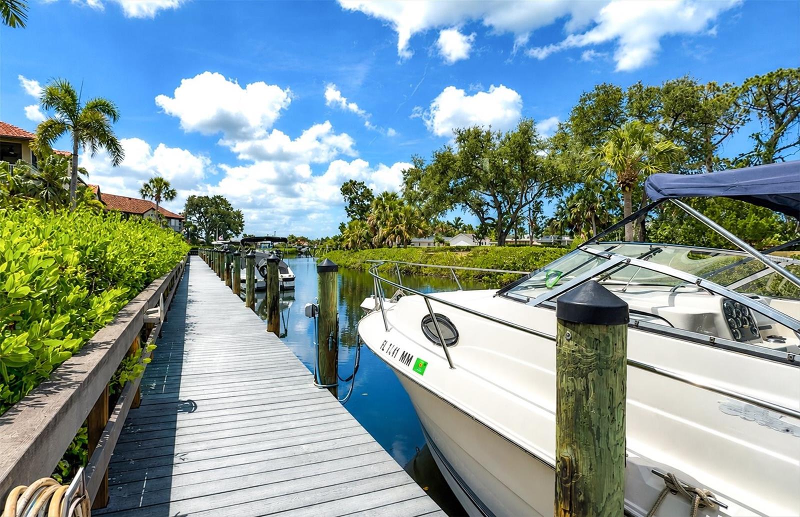 BLACKBURN HARBOR WATERFRONT VILLAS - Residential