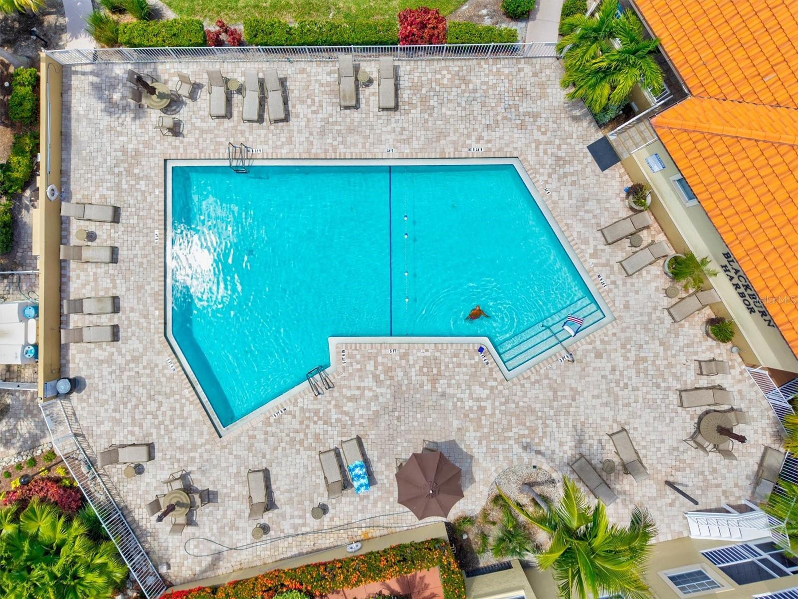 BLACKBURN HARBOR WATERFRONT VILLAS - Residential