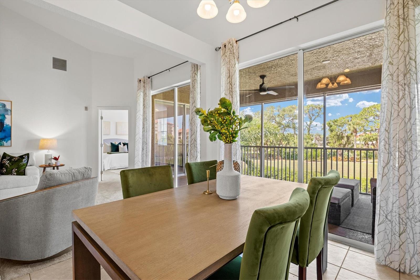BLACKBURN HARBOR WATERFRONT VILLAS - Residential