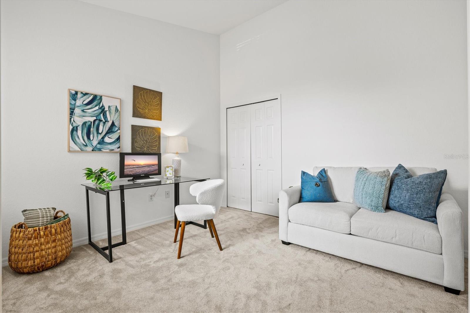 BLACKBURN HARBOR WATERFRONT VILLAS - Residential