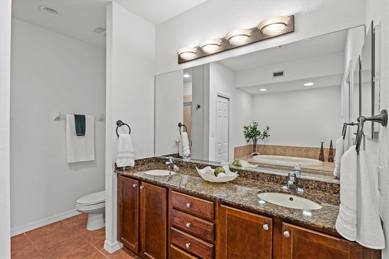 BLACKBURN HARBOR WATERFRONT VILLAS - Residential