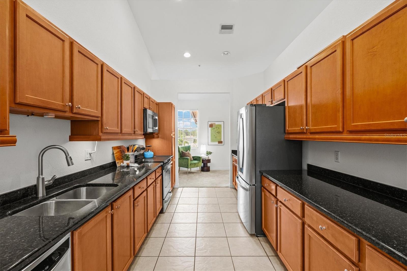 BLACKBURN HARBOR WATERFRONT VILLAS - Residential